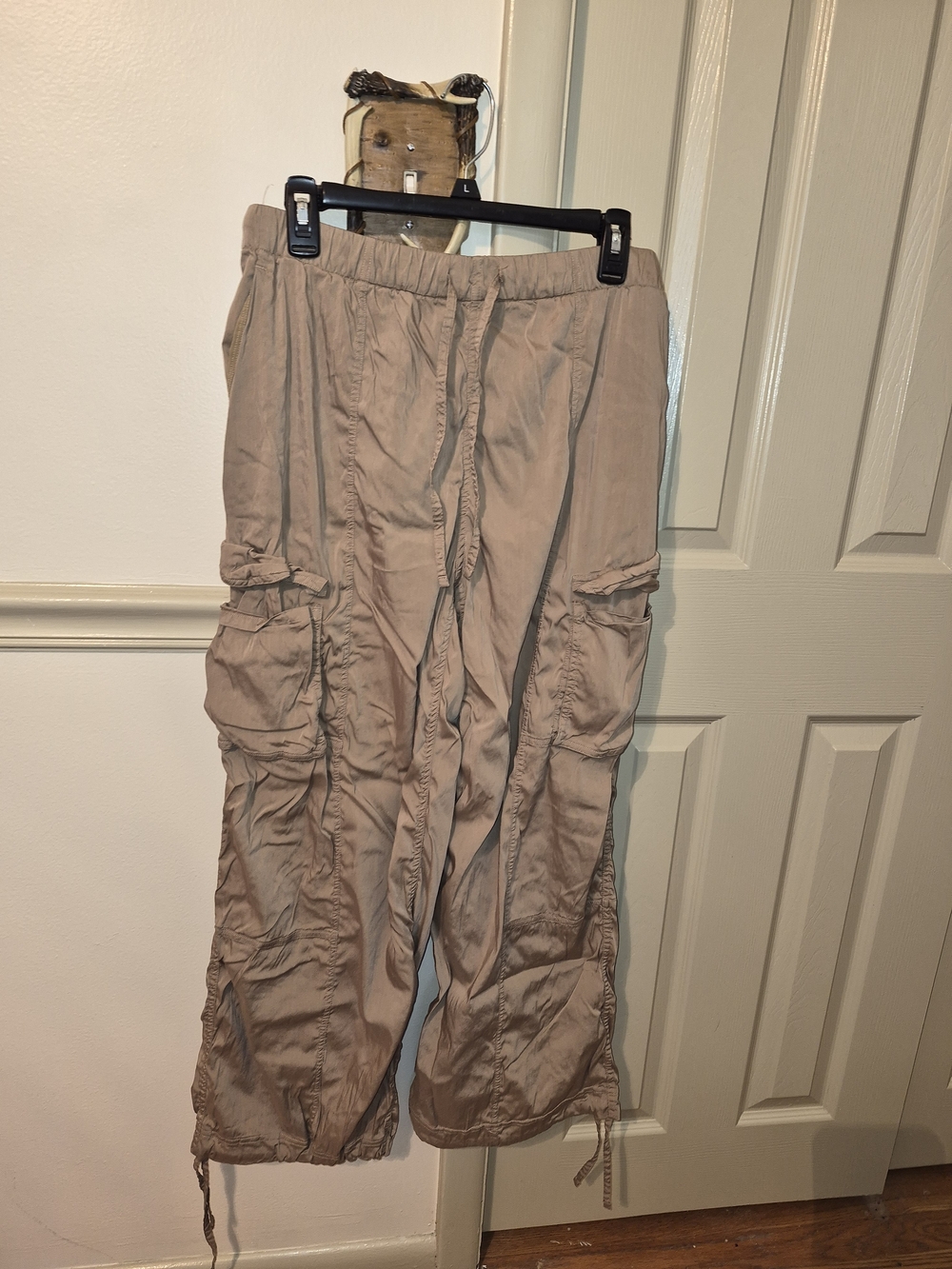 lululemon athletica Womens Cargo Pants MEDIUM